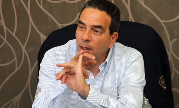 أيمن أبو العلا نائب المصريين الأحرار يحل أزمة الإنارة بالحى الـ"12" بأكتوبر 