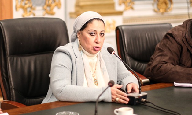 ليلى أبو إسماعيل تطالب وزيرة التضامن بإدراج عاملات النظافة بمشروع "كرامة وتكافل"
