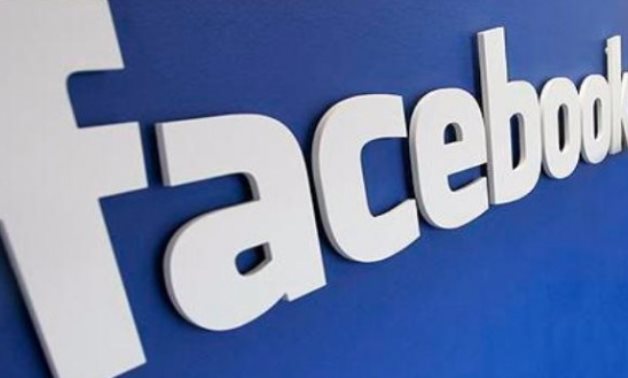 نائب تسعيرة "فيس بوك" يطالب بوضع مواقع التواصل الاجتماعى تحت سيطرة "الأمن الوطنى"