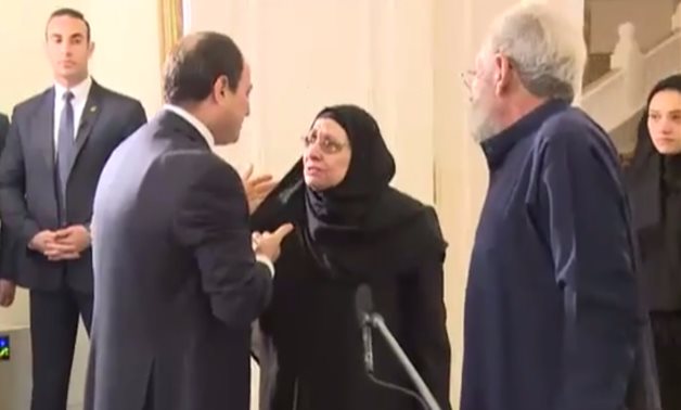 بالفيديو.. والدة شهيد القوات المسلحة أحمد صلاح :"قدمت شهيدين ومش خسارة في مصر" 