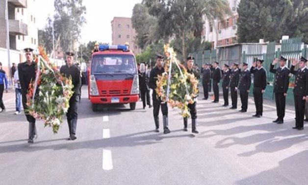 وزير الداخلية يتقدم الجنازة العسكرية لشهداء الشرطة فى حادث مدينة نصر