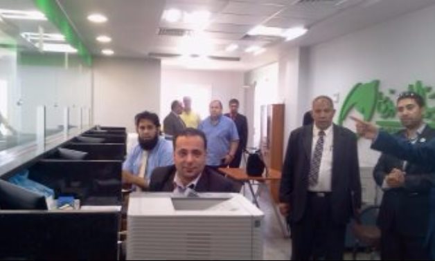وزارة الاتصالات: 23 مليون مصرى يودعون 184 مليار جنيه بدفاتر توفير البريد