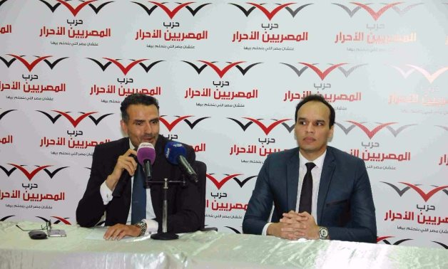 أحمد سامر: أداء الهيئة البرلمانية للمصريين الأحرار ورطنا أمام المواطنين ويمثل انتكاسة