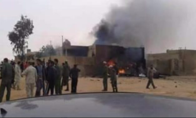 الجيش الليبى يطالب المواطنين بإخلاء أحياء سكنية فى درنة تحتضن الإرهابيين
