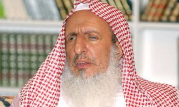 مفتى السعودية: التواصل مع القنوات الفضائية الفاسدة خيانة للأمة الإسلامية