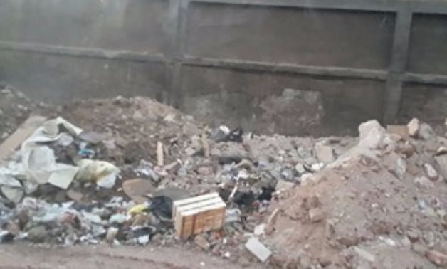 شكوى من انتشار القمامة أمام محطة مترو المرج