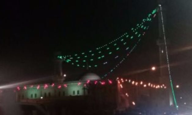 انتقادات لترك مصابيح كهرباء تزين مسجد عماد راغب فى مدينة 6 أكتوبر