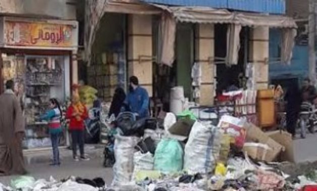 أهالى طنطا يستغيثون من انتشار القمامة بالشوارع الرئيسية