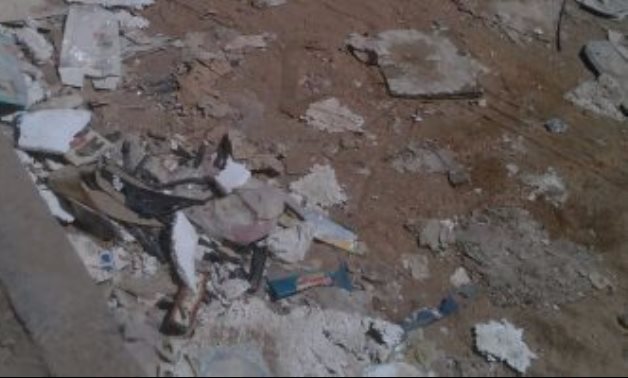 بالصور.. شوارع مدينة نصر تكتظ بالقمامة والأهالى يشتكون من تهالك الشوارع