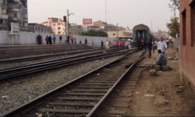 قارئ يطالب وزير النقل بالعدول عن قراره بإلغاء خط قطار "المطرية المنصورة"