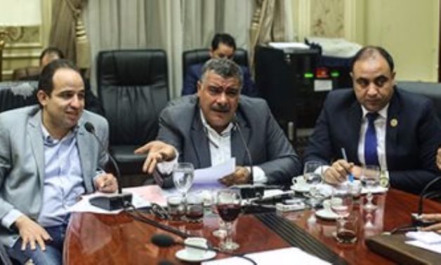 بالصور.. نقل البرلمان توافق على اقتراض الحكومة 100 مليون يورو لتطوير ترام الإسكندرية