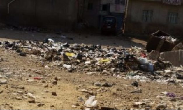 صحافة المواطن.. شكوى من تراكم القمامة بقرية برج مغيزل بكفر الشيخ