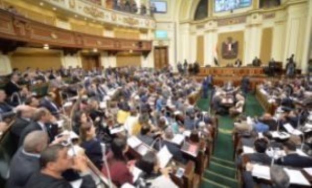 البرلمان يطالب بتطهير الجامعات من الإخوان