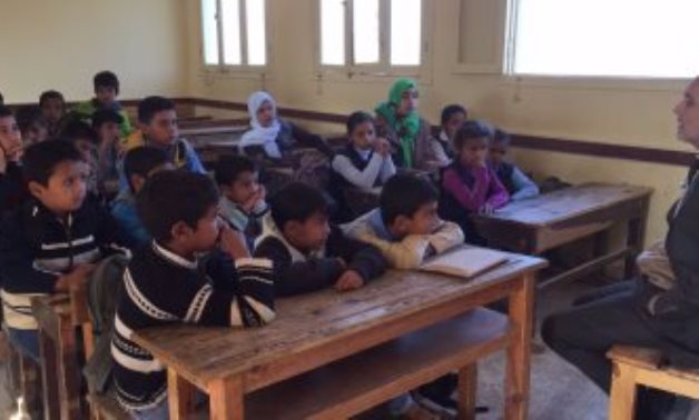 أول يوم دراسة فى مدارس قرية الروضة بشمال سيناء .."التخت" تبكي الراحلين