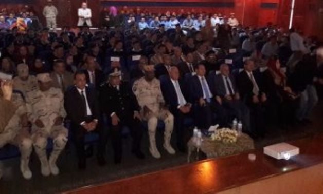 صور.. محافظ بورسعيد: قوات الدفاع الشعبى لها دور كبير فى القضاء على الإرهاب