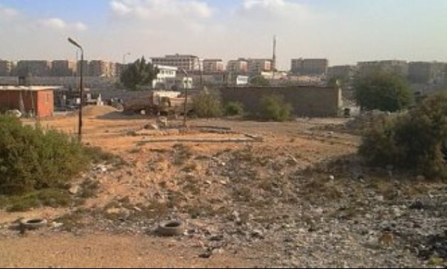 شكوى من انتشار القمامة بمدينة السلام: "فين محافظ القاهرة؟"