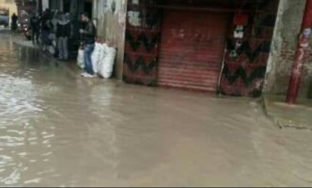 صحافة الدائرة.. شكوى من غرق أدكو بمياه الأمطار ومطالب بتدخل محافظة البحيرة