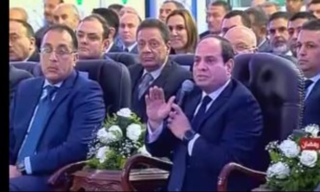 الرئيس السيسى يفتتح طريق شبرا- بنها الحر عبر الفيديو كونفرانس