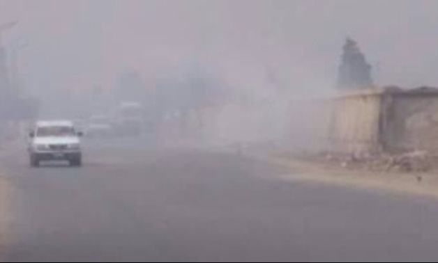 صحافة المواطن.. استغاثة من أهالى 15 مايو بسبب انتشار القمامة وحرقها