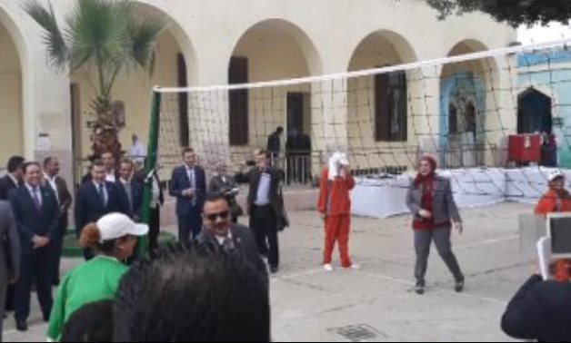 نزيلات سجن القناطر يهزمن نواب لجنة حقوق الإنسان فى مباراة كرة طائرة