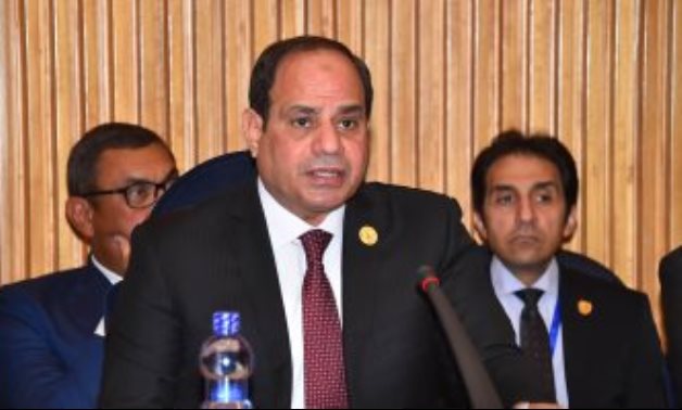 الرئيس السيسى يقرر تشكيل لجنة لطرح أراضى "تنمية سيناء" برئاسة محلب