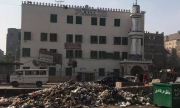 صورة.. انتشار القمامة فى شارع 15 مايو بمسطرد.. ومطالب برفعها