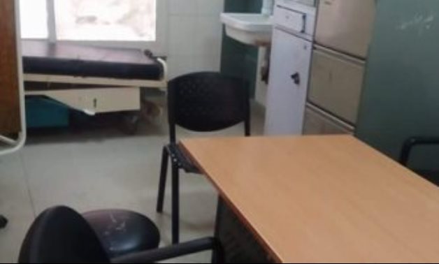 صور.. مستشفى الكمايشة فى المنوفية بدون أطباء والأهالى يشكون لوزير الصحة