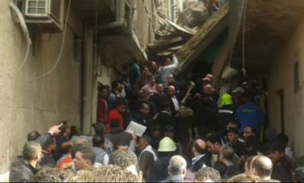 محافظة القاهرة:هدم طابقين بعقارين تضررا من إنهيار منزل منشاة ناصر لتخفيف الأحمال