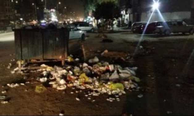 استغاثة عاجلة.. أهالى مدينة نصر يشتكون من انتشار القمامة بالمنطقة العاشرة