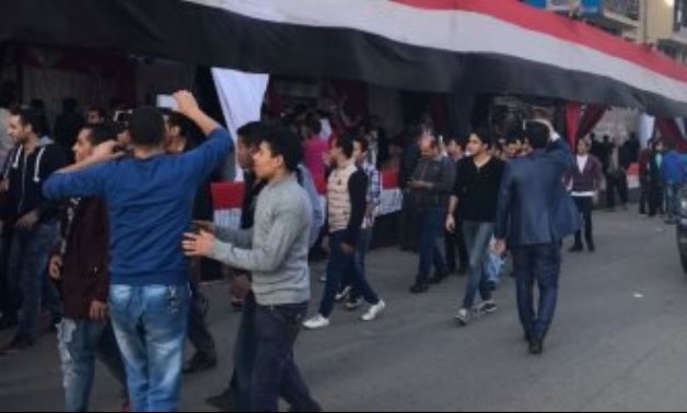 فيديو.. احتشاد المواطنين أمام لجان الجامعة العمالية بمدينة نصر قبل فتح اللجان