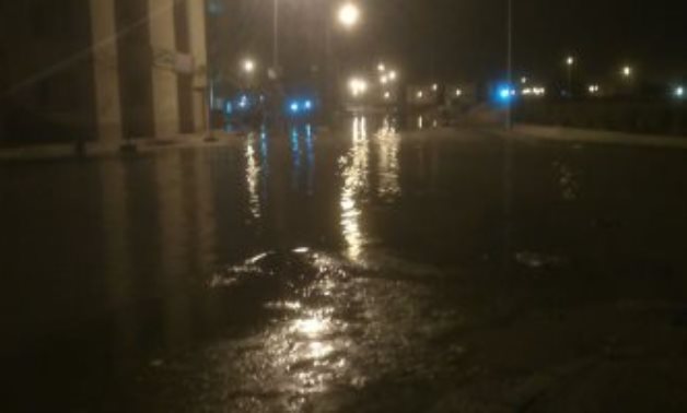 "فينك يا حكومة".. استمرار طفح مياه الصرف الصحى فى شارع على عبدالمجيد بعزبة النخل