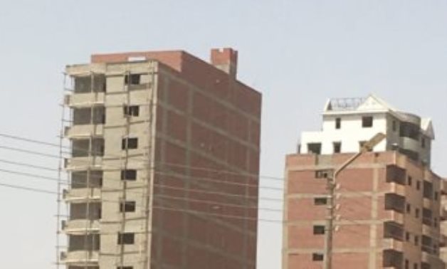 قارىء يشكو البناء المخالف بأكثر من منطقة فى محافظة سوهاج
