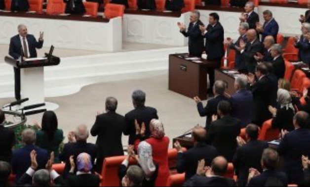 صور.. البرلمان التركى يوافق على إجراء انتخابات رئاسية مبكرة فى 24 يونيو