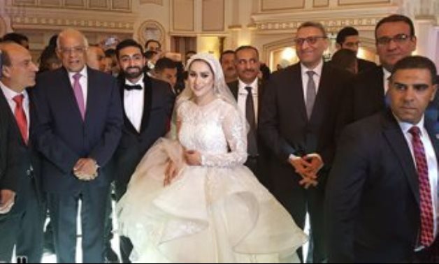 صور.. رئيس البرلمان يشارك فى حفل زفاف نجلة النائب فوزى فتى