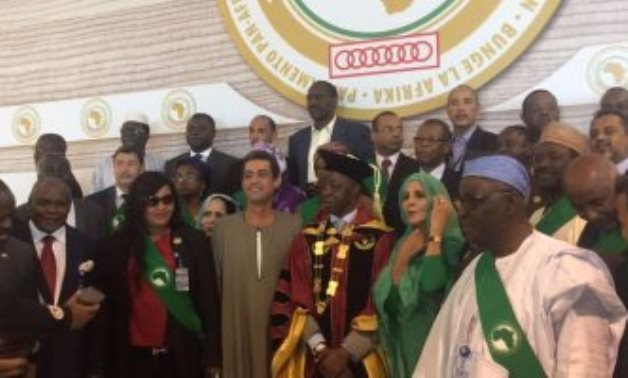 نواب ليبيا يؤدون اليمين الدستورية كأعضاء بالبرلمان الأفريقى