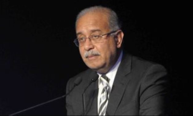 شريف إسماعيل يتقدم باستقالة الحكومة للرئيس السيسى