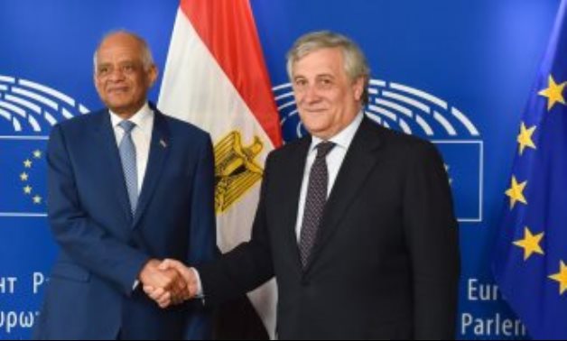 صور.. رئيس البرلمان الأوروبى يدعو دول الاتحاد لتوجيه استثماراتها الخارجية لمصر