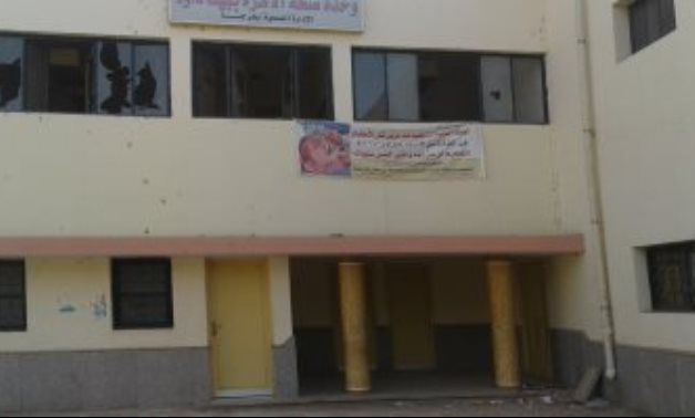 صور.. وحدة صحة بيت داود بسوهاج بدون طبيب.. والإهمال يضرب المبنى