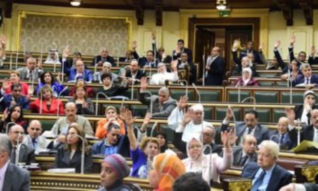 نائبات البرلمان يوافقن على برنامج الحكومة: تحية للقيادة السياسية وشريف إسماعيل