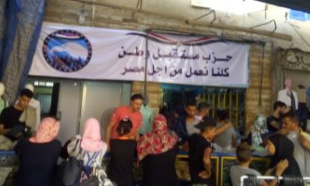 النائب أحمد إسماعيل يعلن افتتاح معرض للأدوات المدرسية بأسعار مخفضة بمدينة السلام