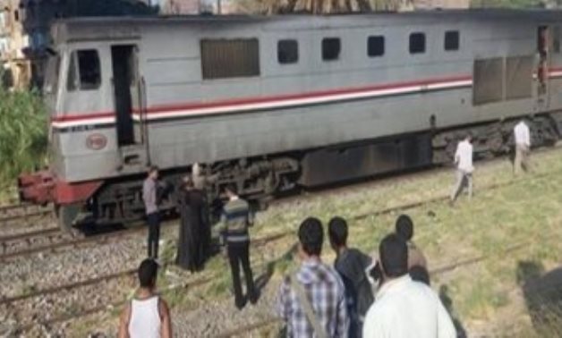 السكة الحديد: سقوط عجلة بوجى جرار بحوش محطة شبين دون تأثر حركة سير القطارات
