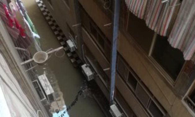 صحافة المواطن.. شكوى من غرق شارع الفادى فى الهرم بمياه الصرف الصحى