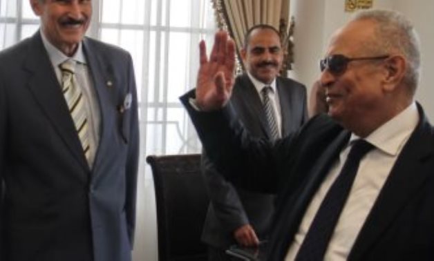 رئيس حزب الوفد يتفقد عملية تلقى طلبات الترشح على عضوية الهيئة العليا