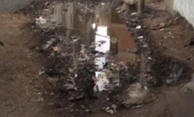 قارىء يشكو انتشار مياه الصرف الصحى بقرية القزاقزه بالدقهلية