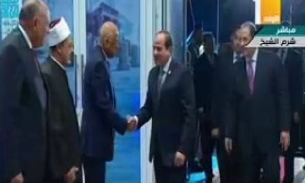 الرئيس السيسى يصل إلى مقر انعقاد منتدى شباب العالم