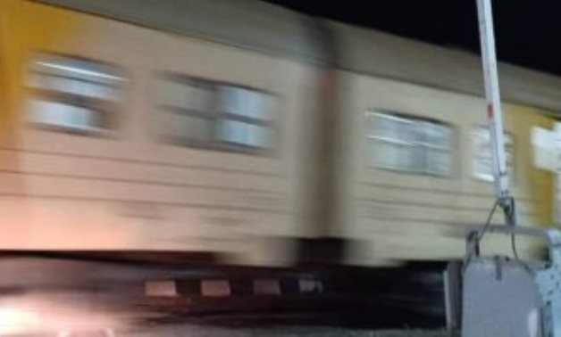 صحافة المواطن.. قارىء يشكو ترك مزلقان مدينة قطور بالغربية مفتوحا أثناء مرور القطار