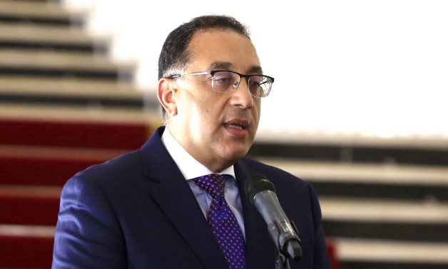رئيس الوزراء يتابع دراسة وتقييم الأثر المروري لمقترحات ربط القاهرة الخديوية بالمحاور الجديدة 