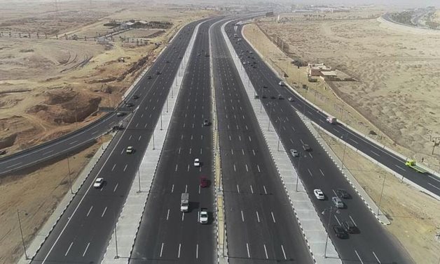 دراسة: الدولة طورت 45 ألف كيلو متر من الطرق بالصعيد فى آخر 7 سنوات