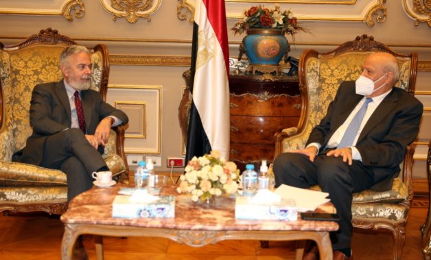 رئيس "خارجية الشيوخ" يبحث مع سفير البرازيل بالقاهرة سبل دعم التعاون بين البلدين