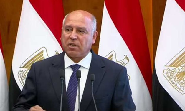 وزير النقل: 500 شاحنة لنقل الحاصلات الزراعية سريعة التلف بين مصر وإيطاليا